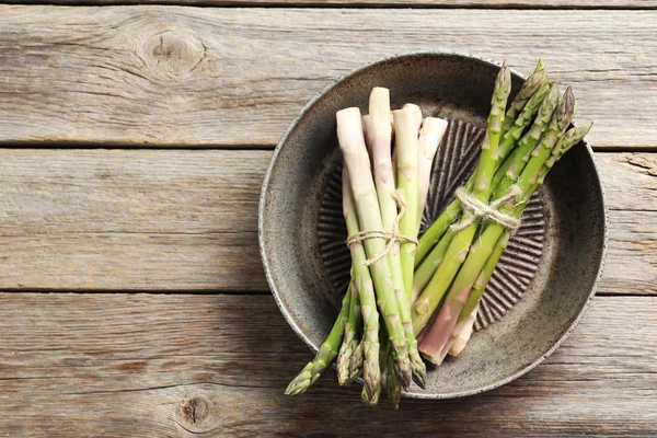 Asperges vertes fraîches — Photo