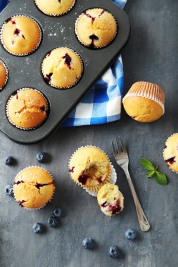 yaban mersini ile lezzetli muffins