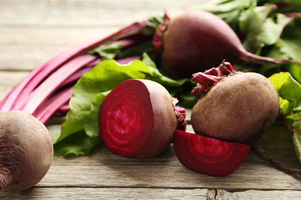 Verse bieten op tafel — Stockfoto