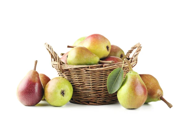 Ripe pears in basket — Stock Photo, Image