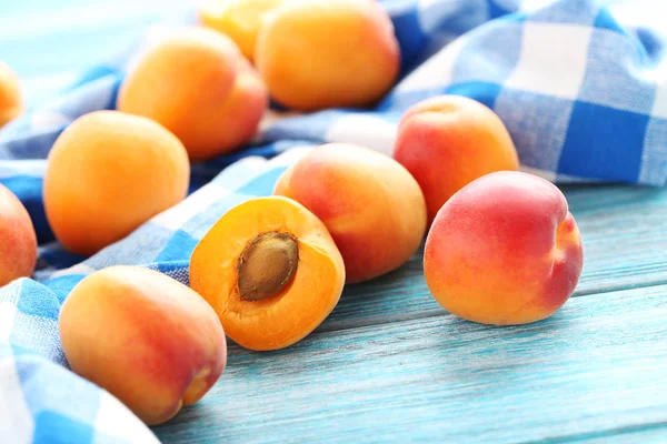 Ripe apricots fruit — Stock Photo, Image