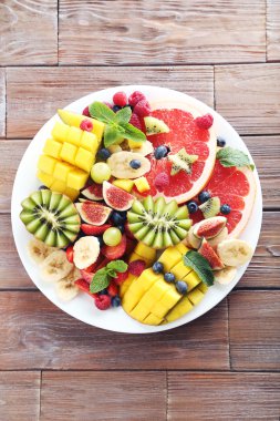 Taze Meyve Salatası