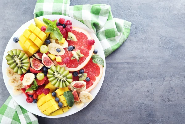 Taze Meyve Salatası