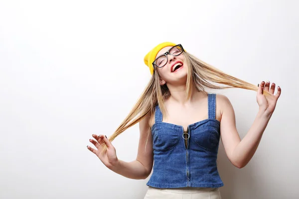 Hermosa chica hipster — Foto de Stock