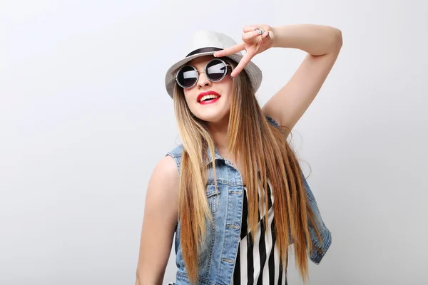 Beautiful hipster girl — Stock Photo, Image