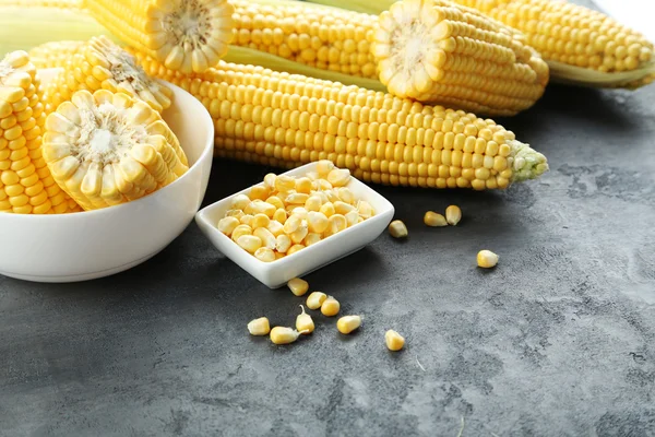 Mazorcas de maíz maduras — Foto de Stock