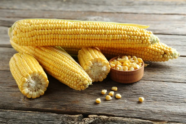 Sweet corn cobs — Stock Photo, Image