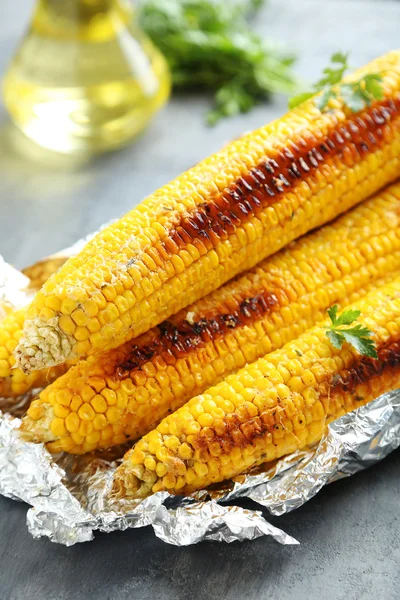 Grilled corn cobs — Stock Photo, Image