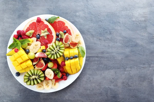 Ensalada de frutas frescas — Foto de Stock