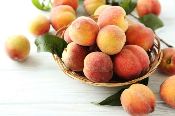 Fructe de piersici dulci — Fotografie, imagine de stoc