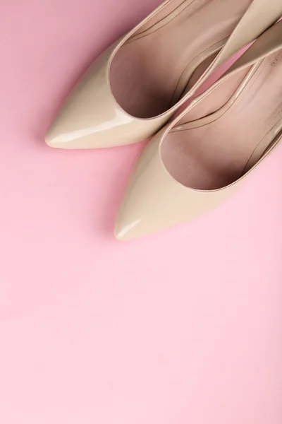 Pair of  high-heeled shoes — Stock Photo, Image
