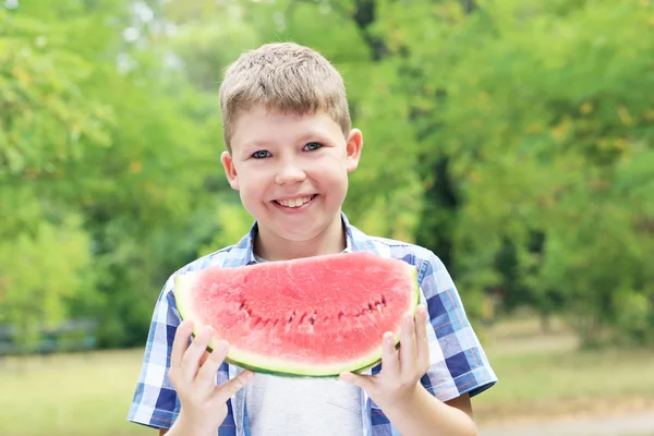 Potret anak dengan semangka — Stok Foto