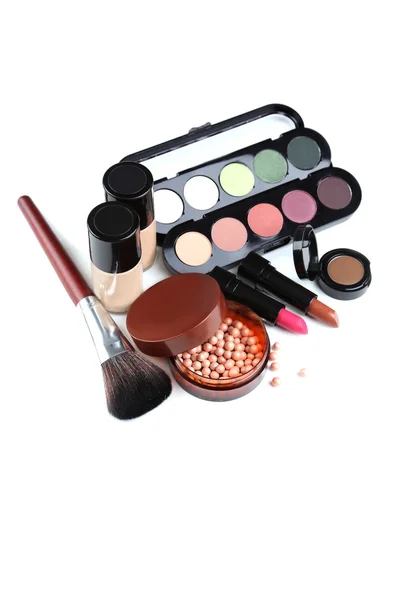 Cepillo de maquillaje y cosméticos — Foto de Stock