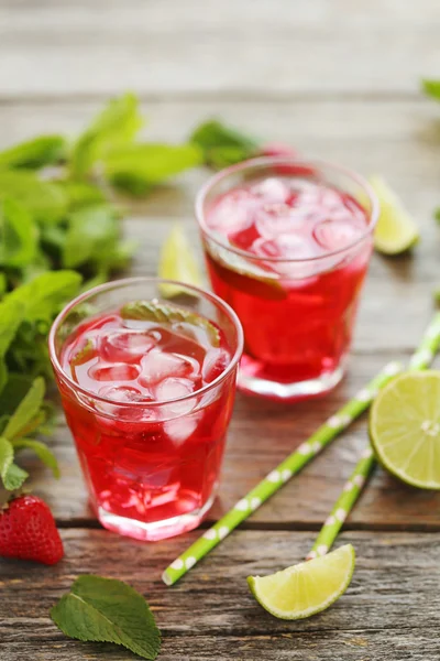 Bebidas frescas de fresa — Foto de Stock