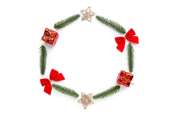 Kerstcompositie Veer Boom Takken Met Geschenkdozen Rode Bogen Sterren Witte — Stockfoto