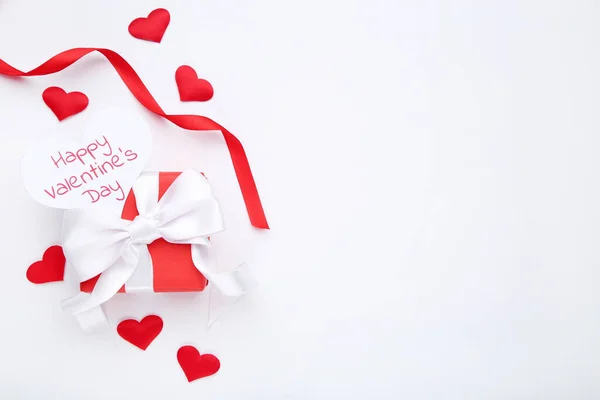 Confezione Regalo Cuore Con Testo Buon San Valentino Sfondo Bianco — Foto Stock