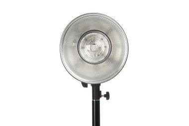 Stüdyo ışıklandırması beyaz arkaplanda izole edildi