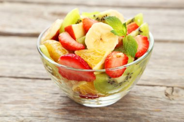 Taze Meyve Salatası