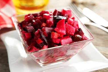 Pancar salatası temiz kase