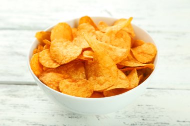 Patates cipsi kasede