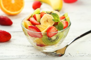 Taze Meyve Salatası