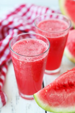 Lezzetli karpuz smoothies