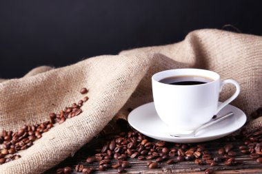 Kahve çekirdekli olsun.