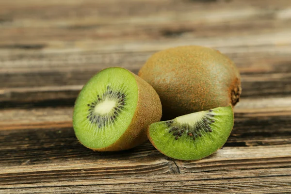 Frische Kiwi-Früchte — Stockfoto