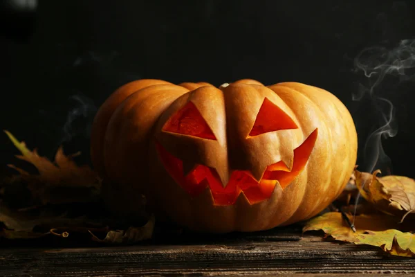 Halloween pumpa på nära håll — Stockfoto