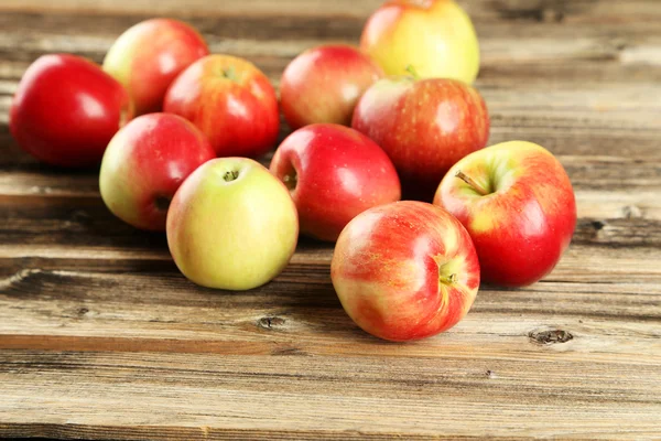 Red fresh apples — Stock Photo, Image