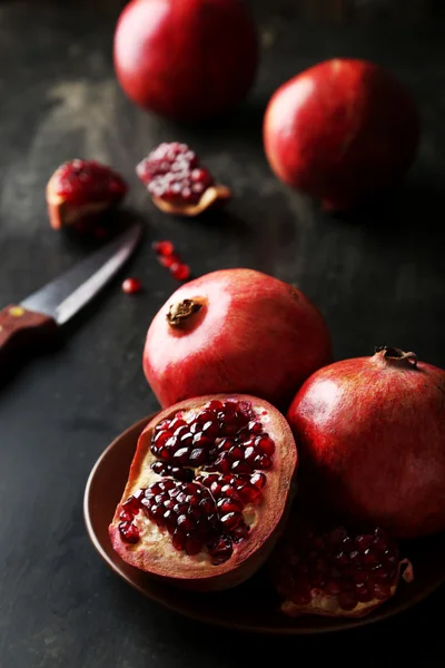 Delicious pomegranate fruits — Stock Photo, Image