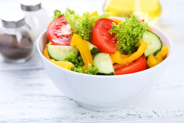 Salada de legumes frescos — Fotografia de Stock