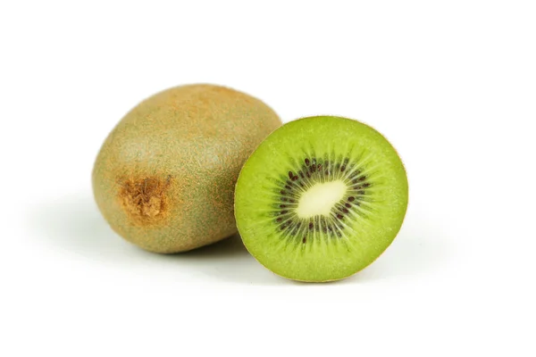 Kiwi-Frucht isoliert — Stockfoto