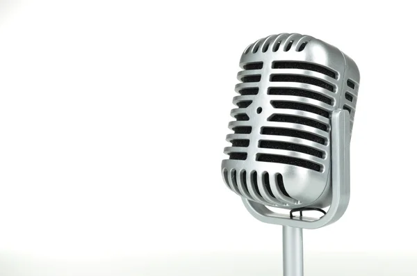 Srebrny starodawny mikrofon — Zdjęcie stockowe