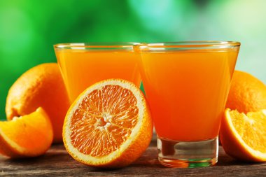 Portakal suyu meyve ile gözlük