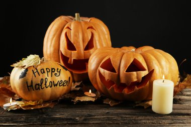 Halloween pumpkins ile candels