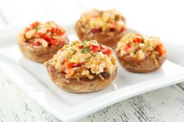 Plaka mantar dolması