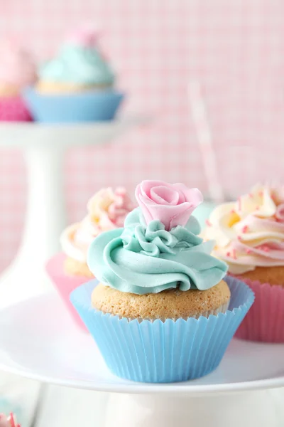 Tasty sweet cupcakes — Stock Photo, Image