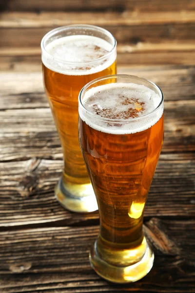 Two glasses of beer — Stock Photo, Image