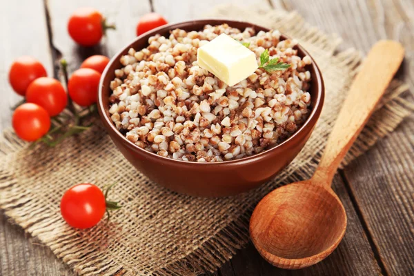 Grano saraceno preparato in ciotola — Foto Stock