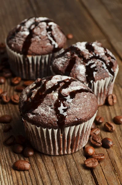 Cupcakes with chocolate — Stock Photo, Image