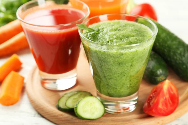 Tomato, carrot and cucumber juice — Stock Photo, Image