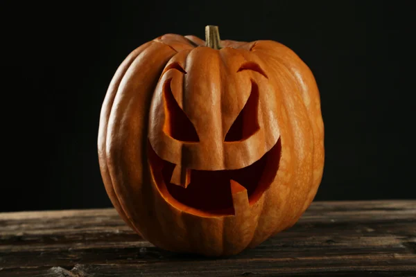 Halloween pumpa i mörkret — Stockfoto