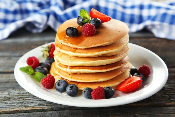 Crêpes aux baies Images De Stock Libres De Droits