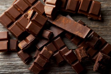 Tatlı çikolata plakaları