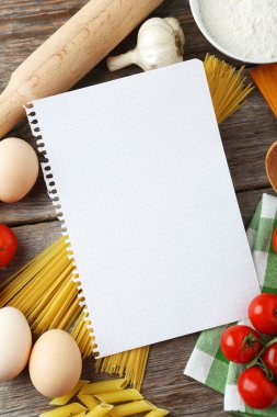Açık boş tarif kitabı