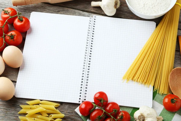 Libro de recetas en blanco abierto — Foto de Stock