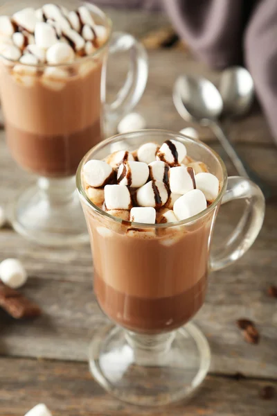 Glasses of hot chocolate with marshmallows — Stock Photo, Image