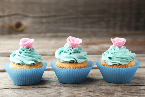 Tasty birthday cupcakes — Stock Photo, Image