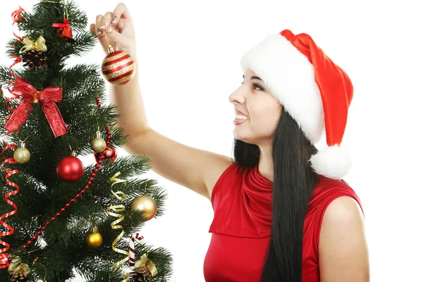 Donna decorazione albero di Natale — Foto Stock